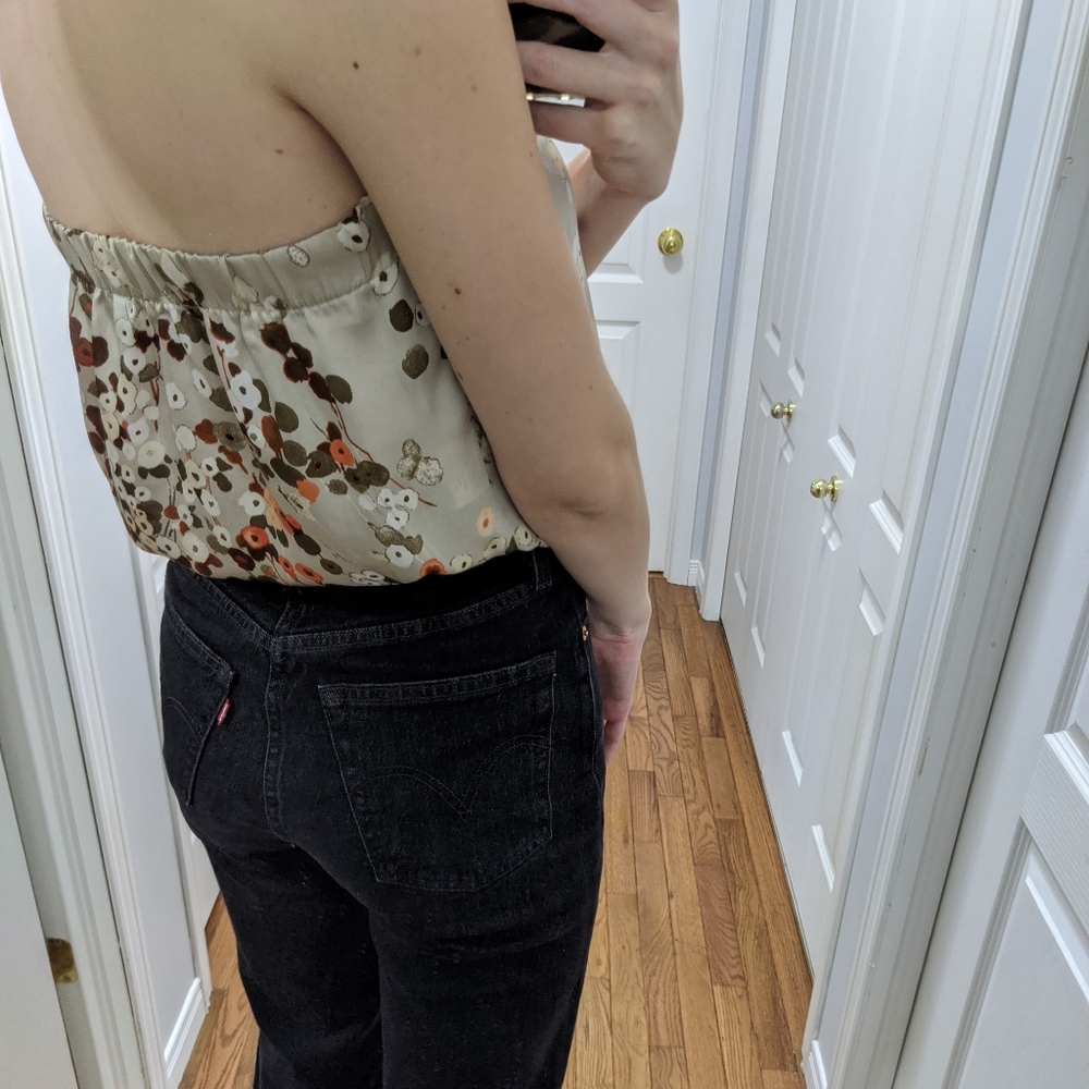 Tops - Picture 5 of 5